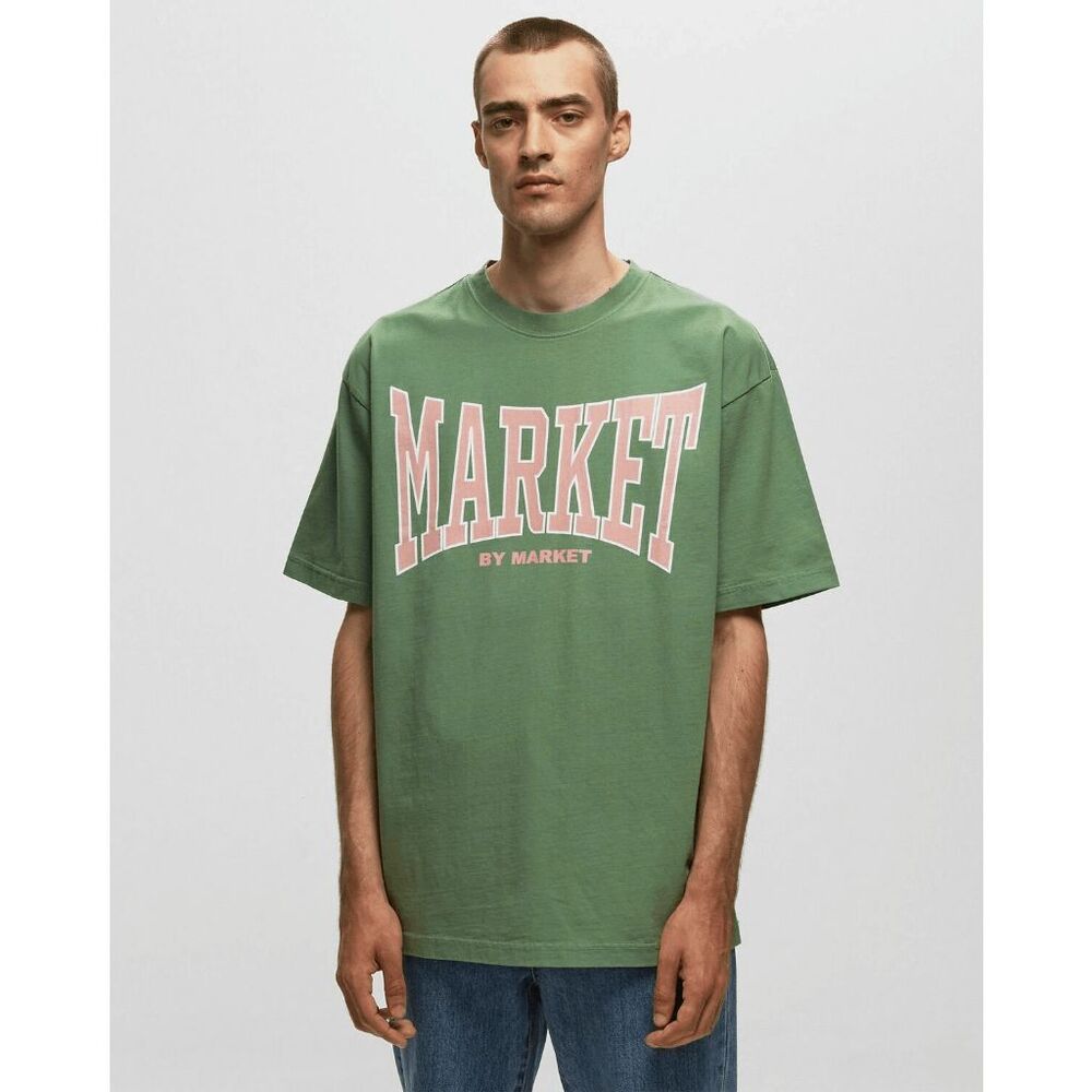 Market Green Pink Persistent Logo Short Sleeve Crew Neck T-Shirt Men's Size XL
